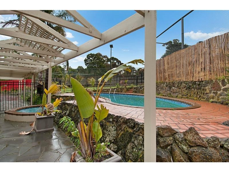 4 Mount Eliza Way, Mount Eliza VIC 3930