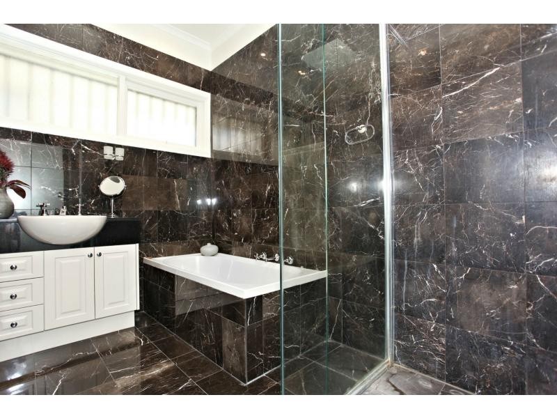 4 Mount Eliza Way, Mount Eliza VIC 3930