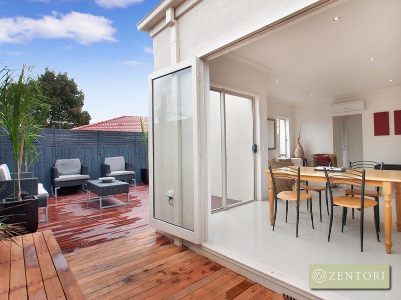 5/24 Lucerne Avenue, Mornington VIC 3931