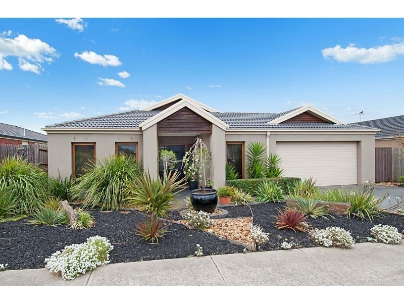 26 Emerald Rise, Skye VIC 3977