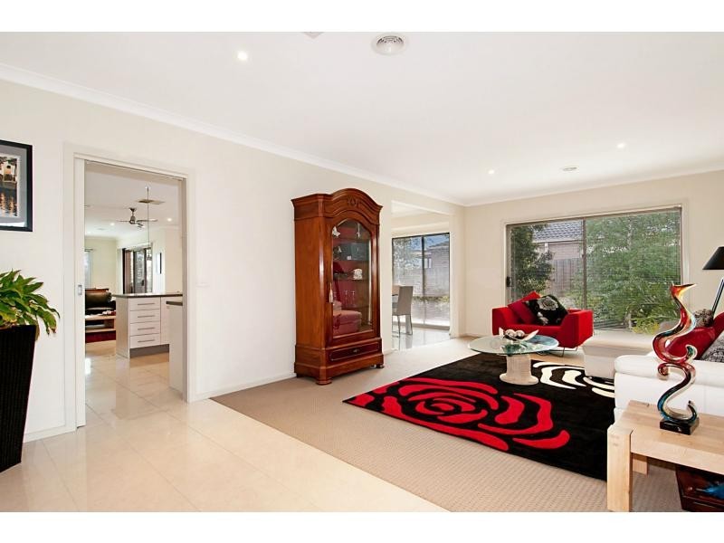 26 Emerald Rise, Skye VIC 3977