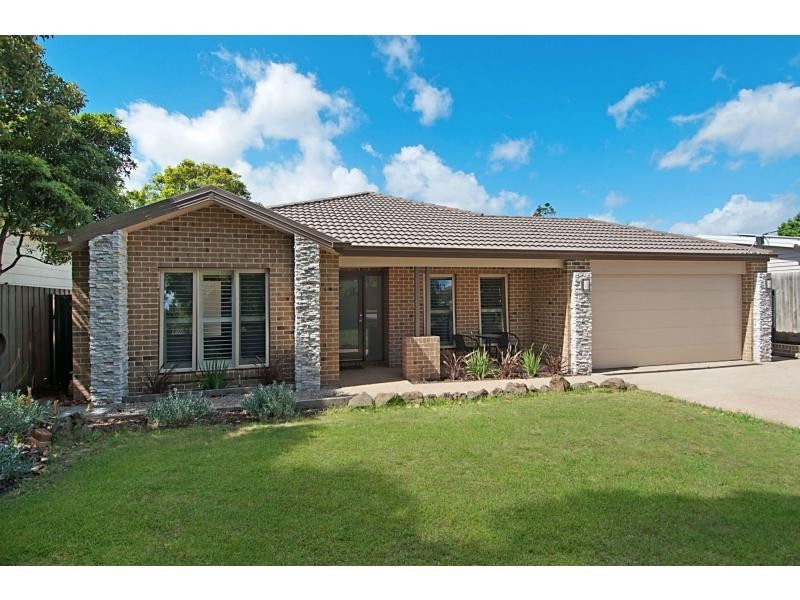 11 Dalton Drive, Tyabb VIC 3913