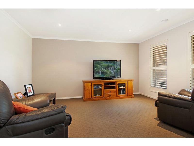 11 Dalton Drive, Tyabb VIC 3913