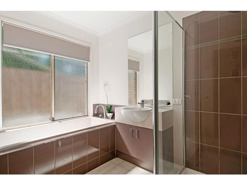 11 Dalton Drive, Tyabb VIC 3913