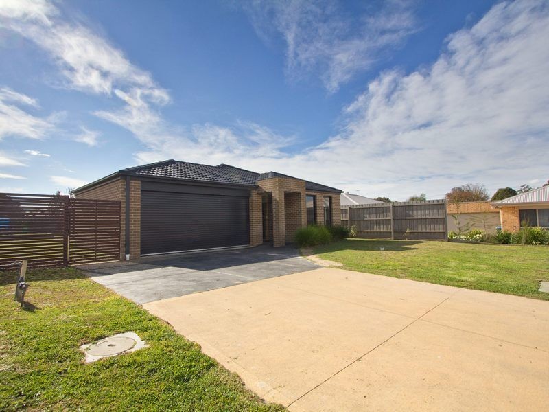 27 Orchard Grove, Tyabb VIC 3913