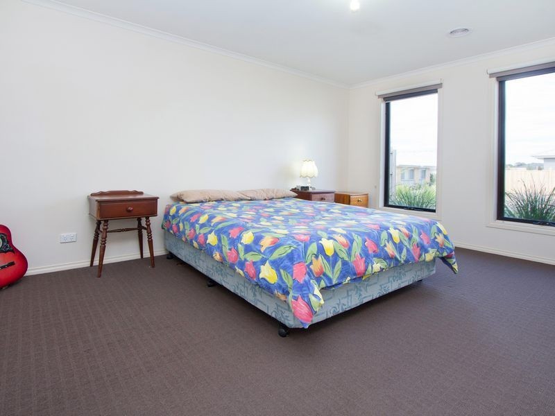 27 Orchard Grove, Tyabb VIC 3913