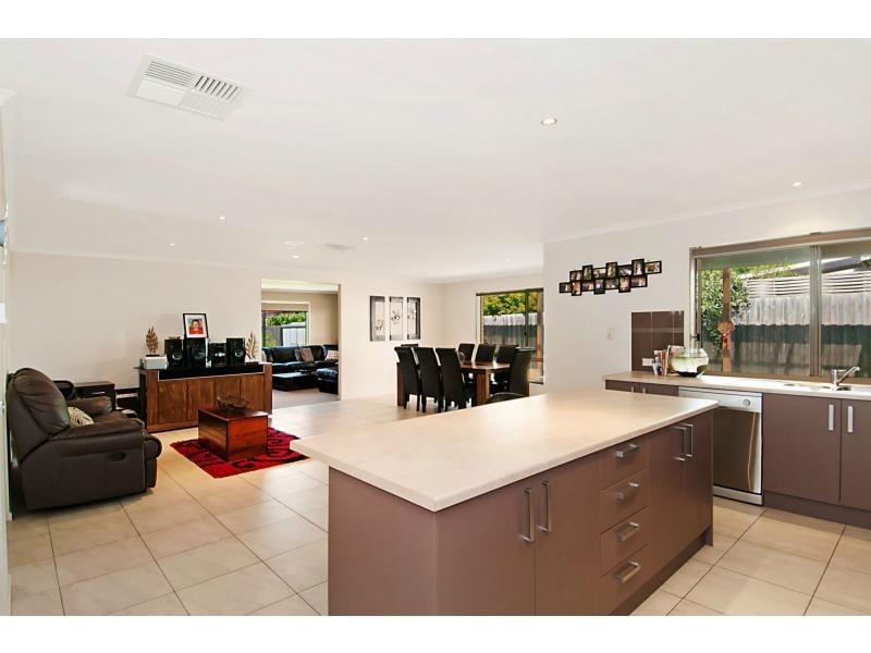11 Dalton Drive, Tyabb VIC 3913