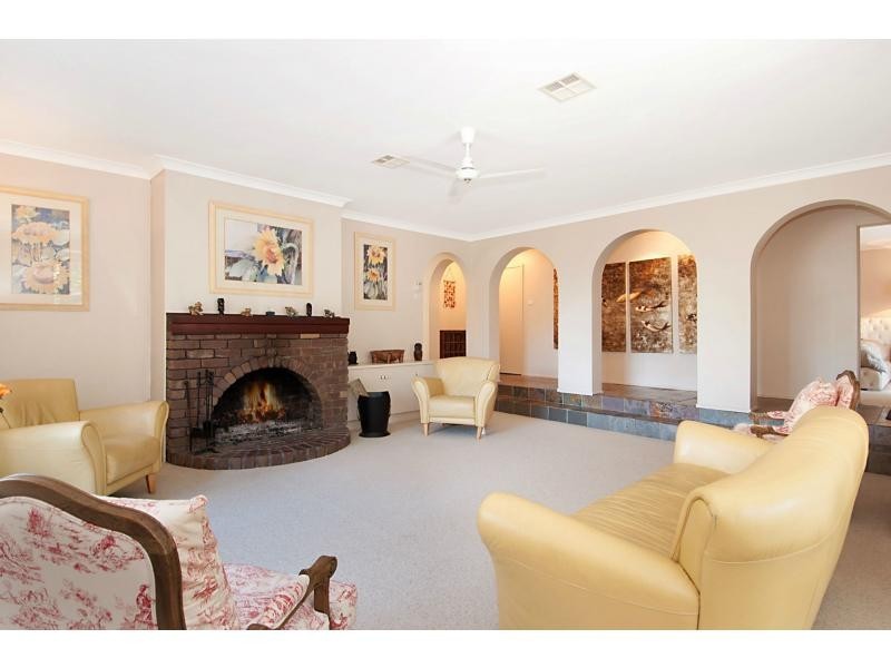 11 McLaurin Drive, Tyabb VIC 3913