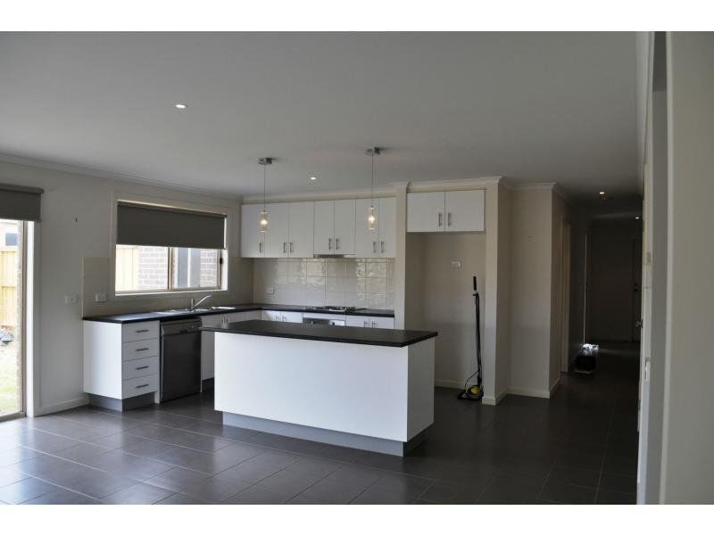 22A Walmac Close, Tooradin VIC 3980