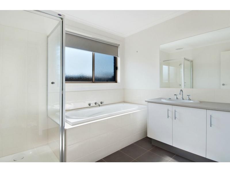 22A Walmac Close, Tooradin VIC 3980