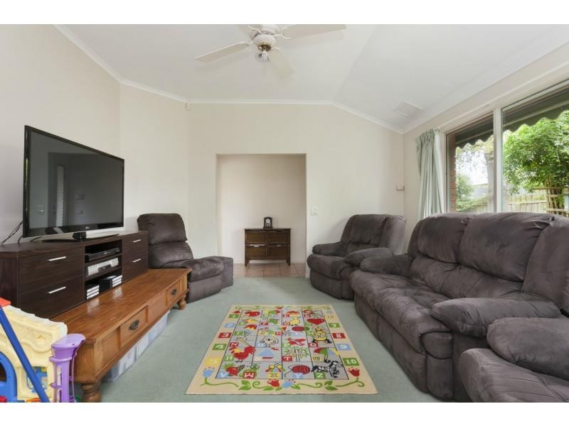 2 Craig Avenue, Tyabb VIC 3913