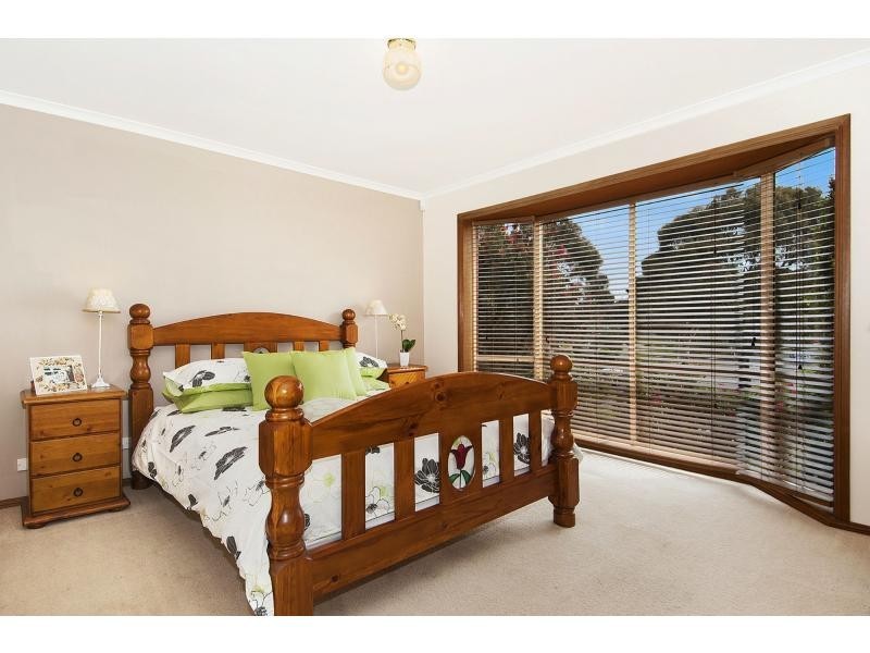 2 Cotoneaster Way, Langwarrin VIC 3910