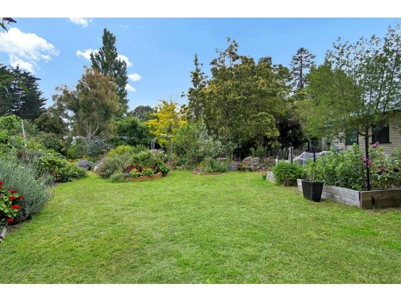 8 Mornington Tyabb Road, Tyabb VIC 3913