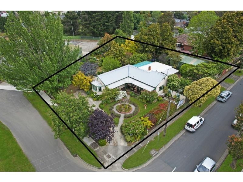 8 Mornington Tyabb Road, Tyabb VIC 3913