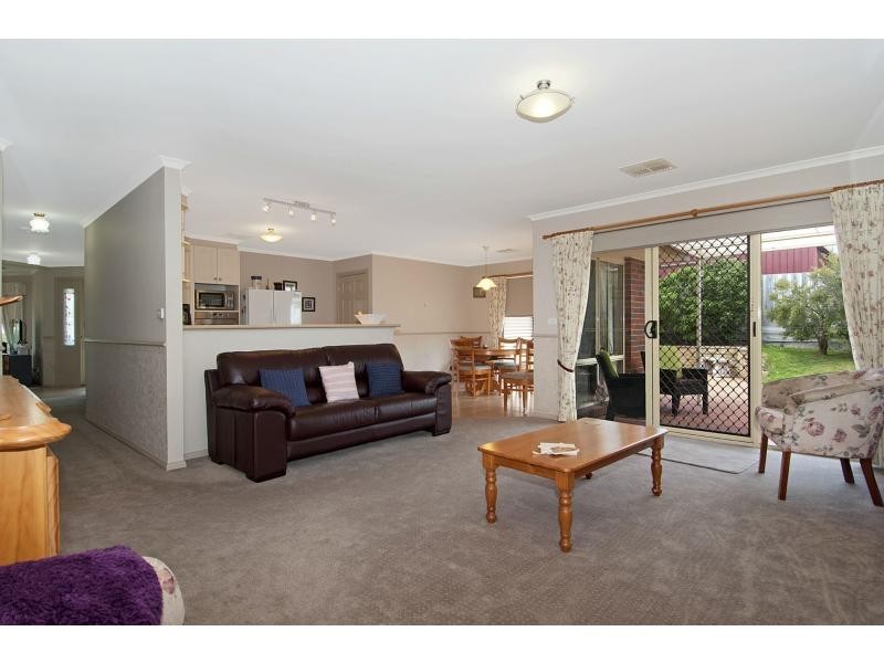 5 Avocet Close, Blind Bight VIC 3980