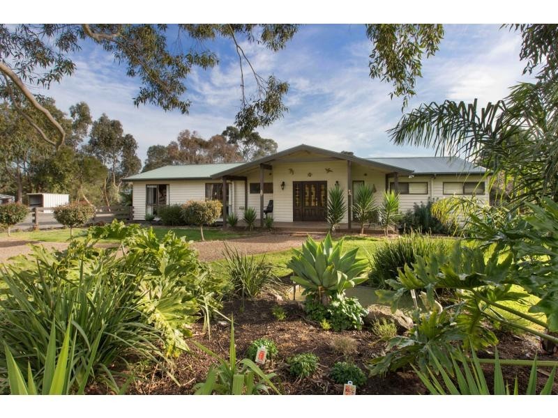 7 Pineview Lane, Hastings VIC 3915
