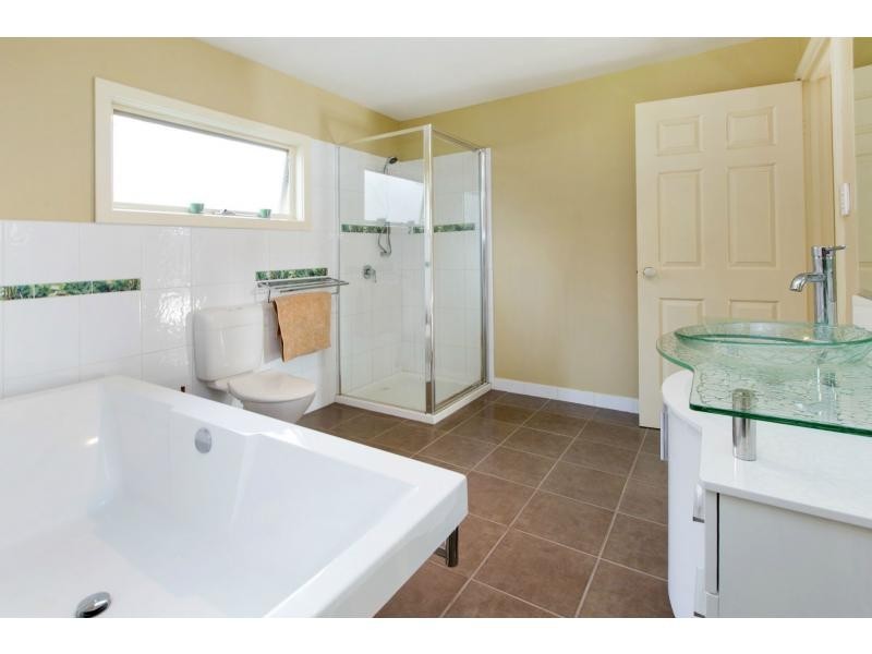 7 Pineview Lane, Hastings VIC 3915