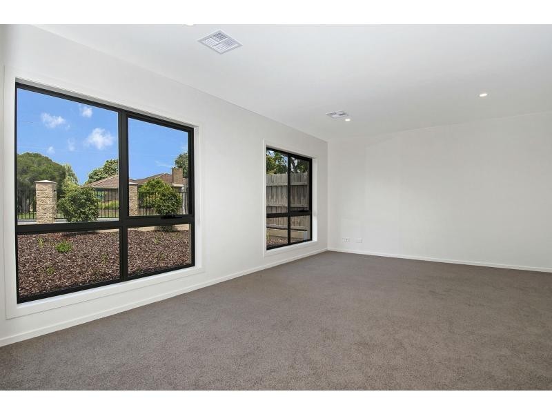 1/21 Central Avenue, Tyabb VIC 3913