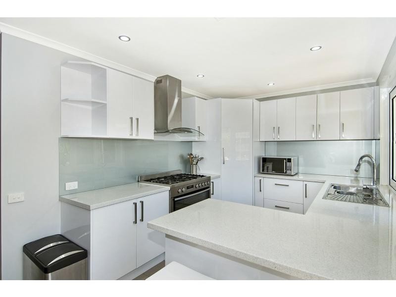 34 Delepan Drive, Tyabb VIC 3913