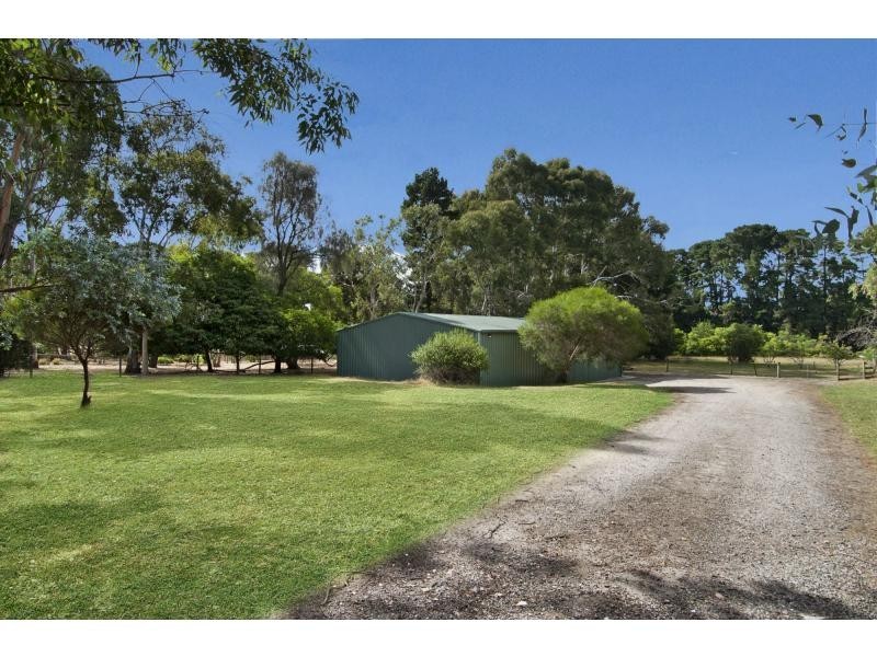5 Island View Drive, Tyabb VIC 3913
