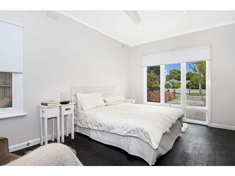 61 Foam Street, Rosebud VIC 3939