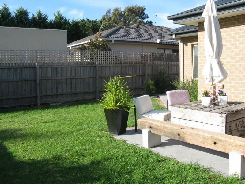 96A Seaview Avenue, Safety Beach VIC 3936