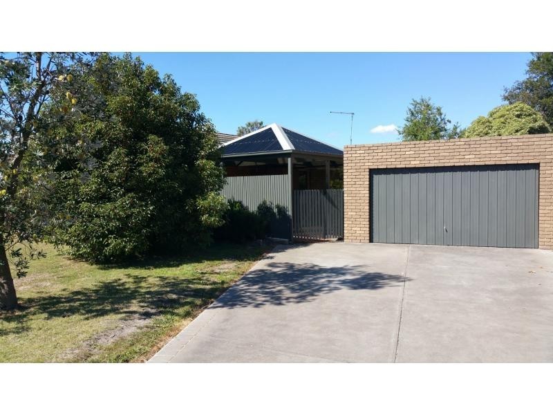 11 Olstead Drive, Baxter VIC 3911