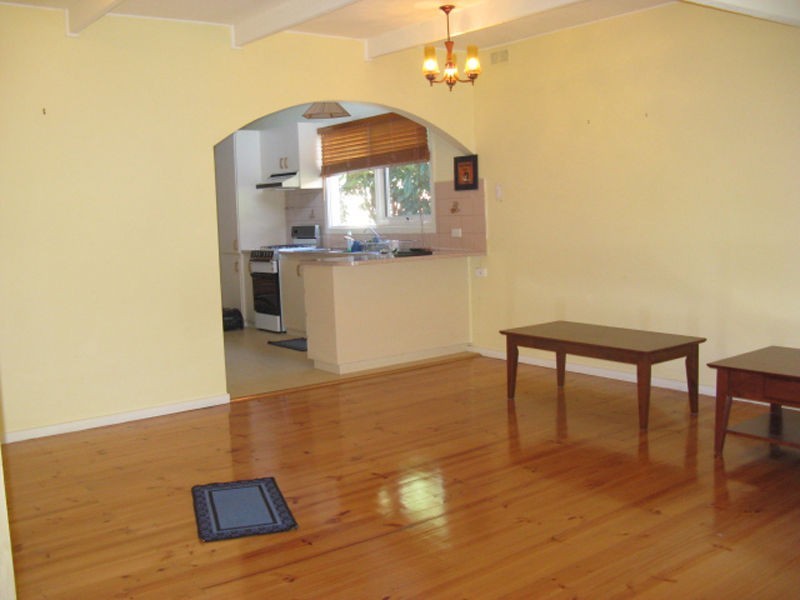 8 Buckley Street, Safety Beach VIC 3936