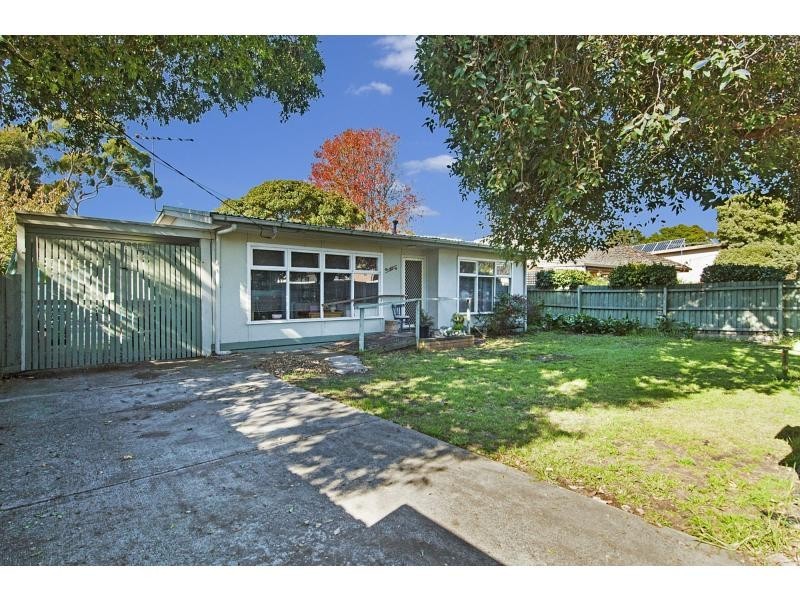 31 Leon Avenue, Rosebud VIC 3939