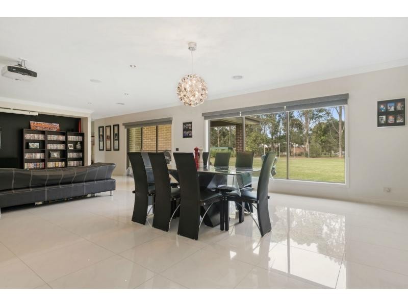 11 Meadow View Road, Somerville VIC 3912