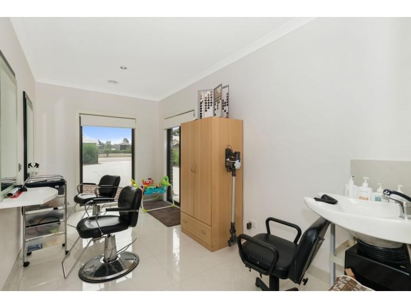 11 Meadow View Road, Somerville VIC 3912