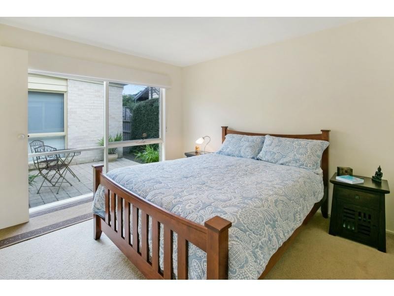 8 The Avenue, Flinders VIC 3929