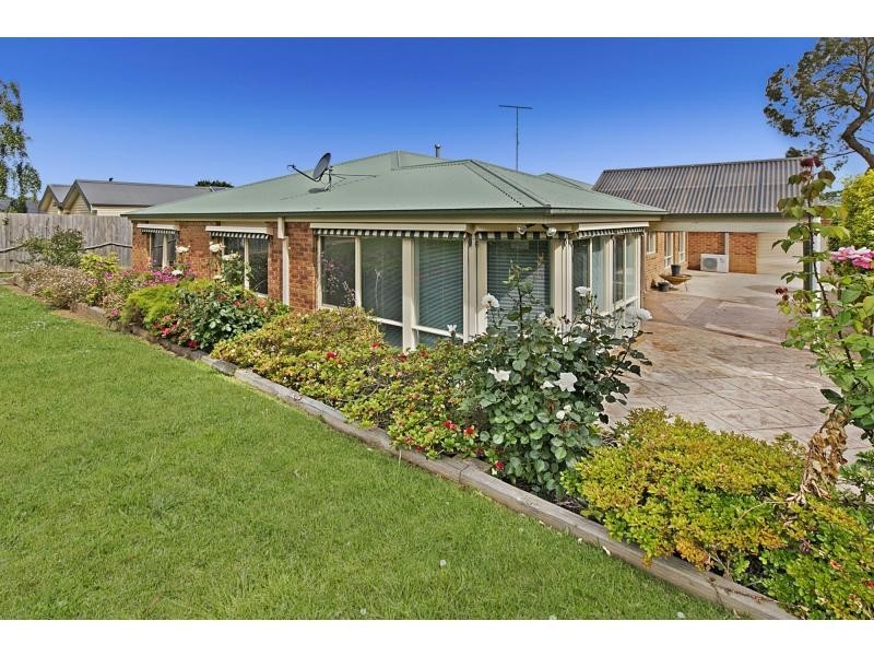 32 Azure Avenue, Balnarring VIC 3926