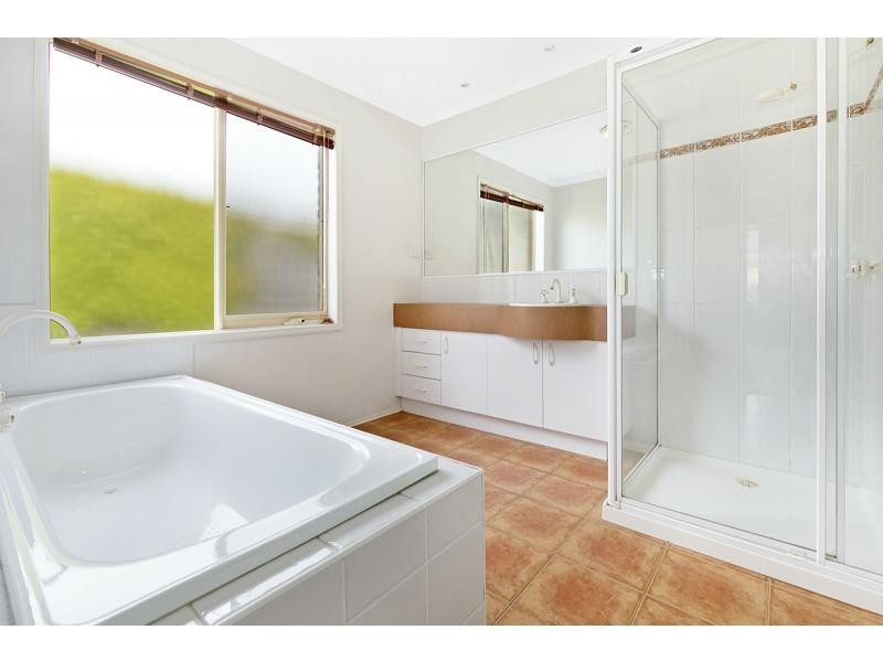 32 Azure Avenue, Balnarring VIC 3926