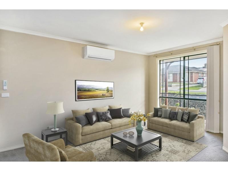 6 Torre Road, Pakenham VIC 3810