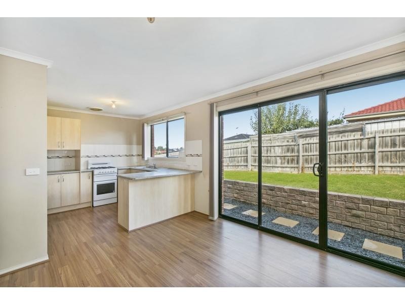 6 Torre Road, Pakenham VIC 3810