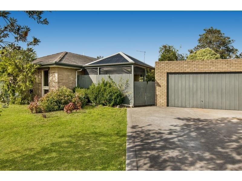 11 Olstead Drive, Baxter VIC 3911