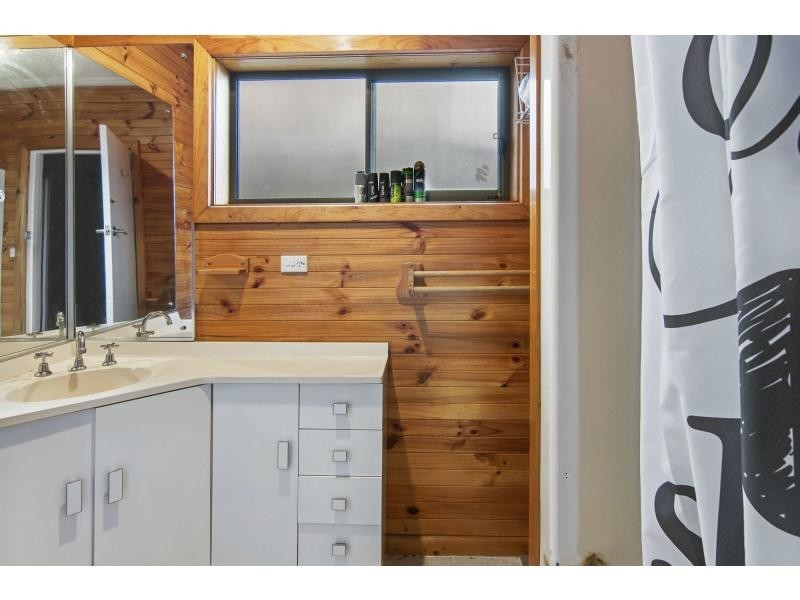 69 Hillcrest Road, Frankston VIC 3199