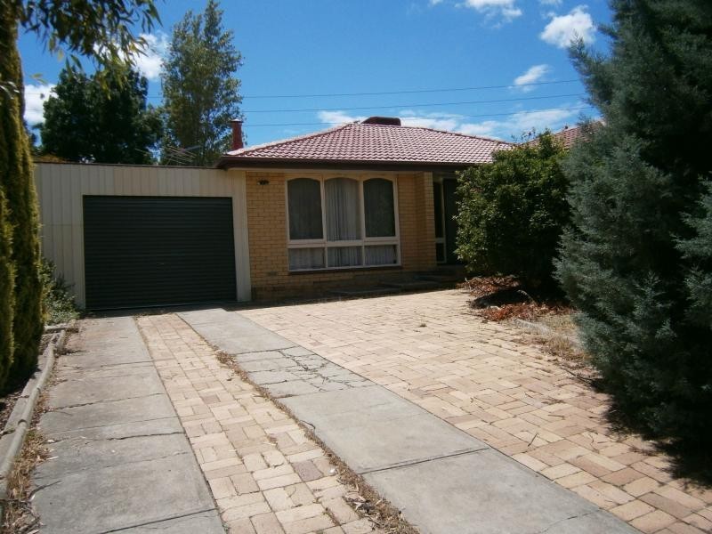 10 Abelia Avenue, Para Vista SA 5093