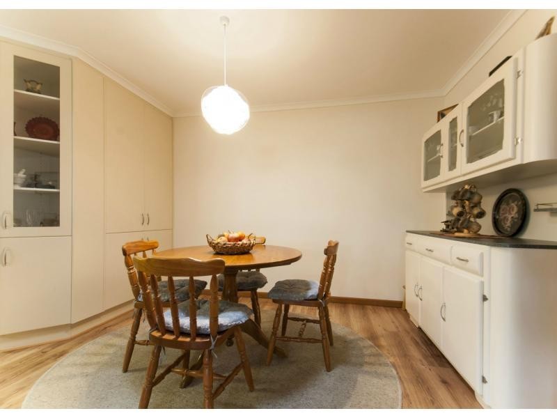 15 Moore Crescent, St Agnes SA 5097