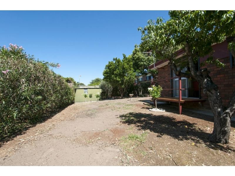 10 Saratoga Avenue, Redwood Park SA 5097