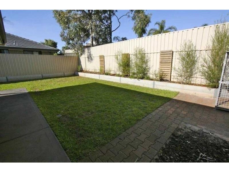 6 Sambell Court, Evanston Park SA 5116