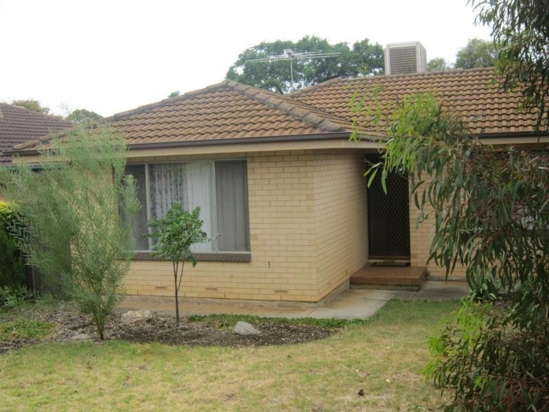 4 Plews Avenue, Valley View SA 5093