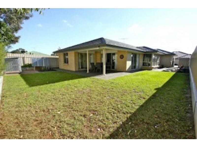 6 Sambell Court, Evanston Park SA 5116