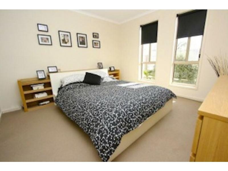 6 Sambell Court, Evanston Park SA 5116