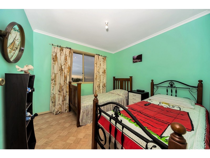 6 Riley Rd, North Beach SA 5556