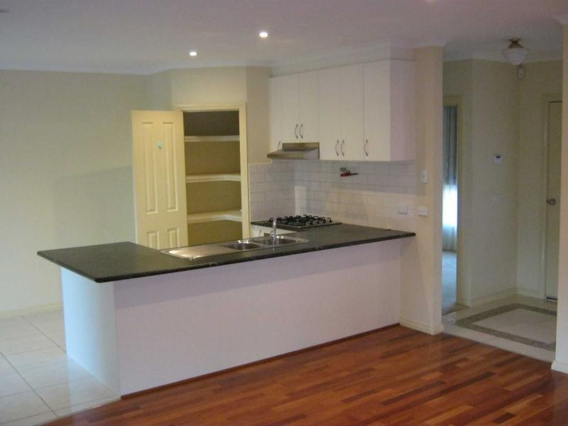 2 Daymar Court, Hillside VIC 3037
