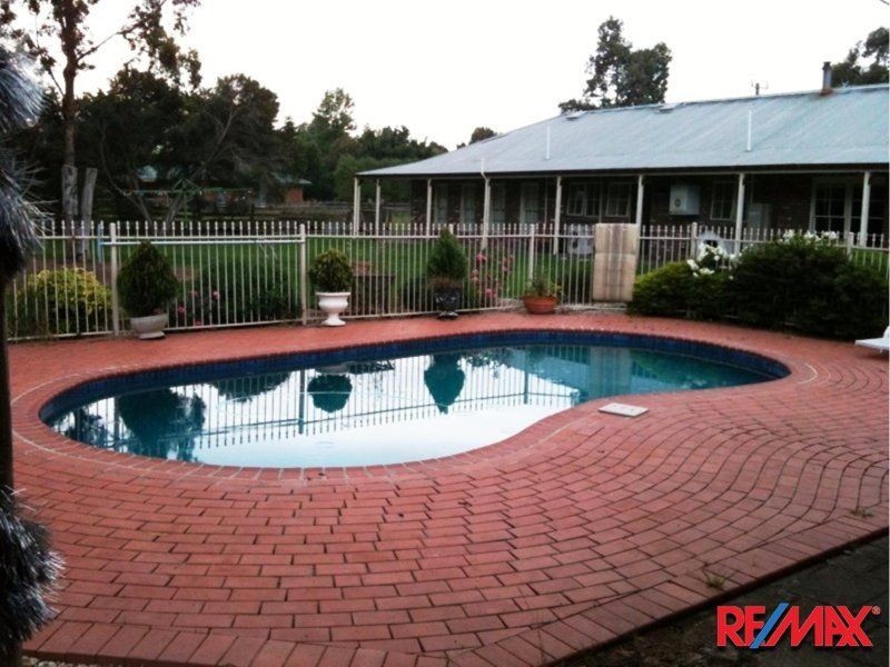 8 Garden Street, Cranbourne East VIC 3977