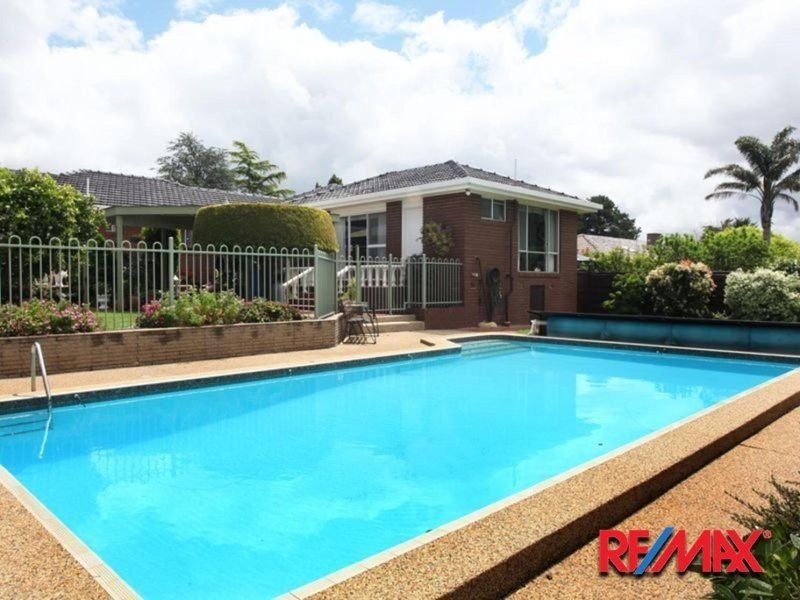 6 Glenwood Road, Narre Warren North VIC 3804