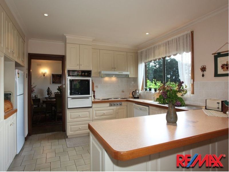 6 Glenwood Road, Narre Warren North VIC 3804